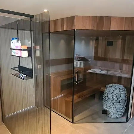 La Blanche * هوفاليز